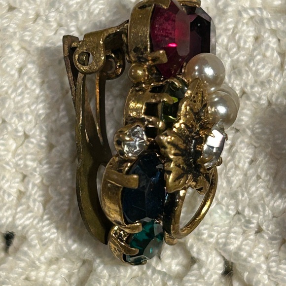 Vintage Austrian Crystal Elegant Golem Metal and Multicolor Earrings - Picture 3 of 6